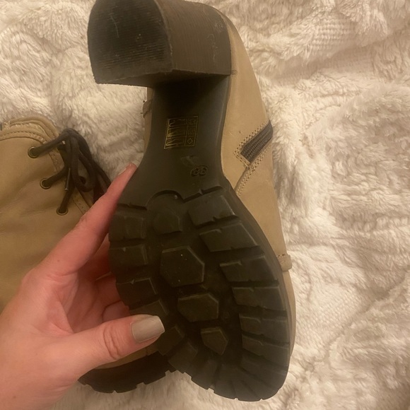 Aldo fur lined heeled comfortable boots - Picture 3 of 9